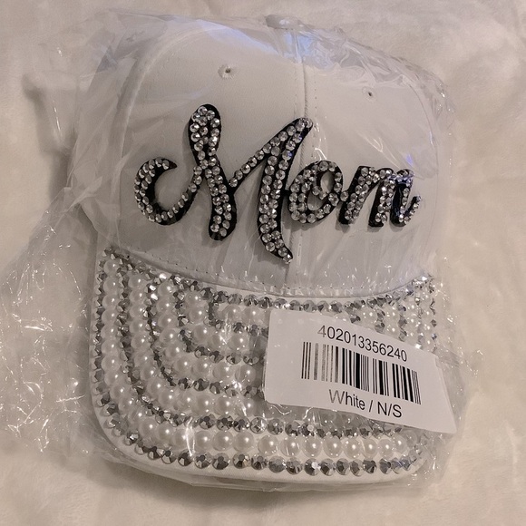 Crystal Stud and Pearl Embellished Mom White Baseball Hat (LV09) - Picture 5 of 5